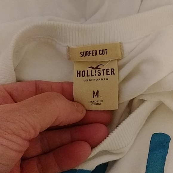 Pick 3👕 $15 Hollister white T-shirt - Picture 4 of 4